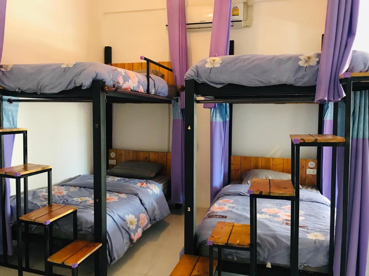 Supalakhouse Hostel เชียงใหม่ ภายนอก รูปภาพ