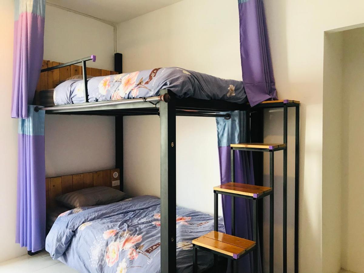 Supalakhouse Hostel เชียงใหม่ ภายนอก รูปภาพ