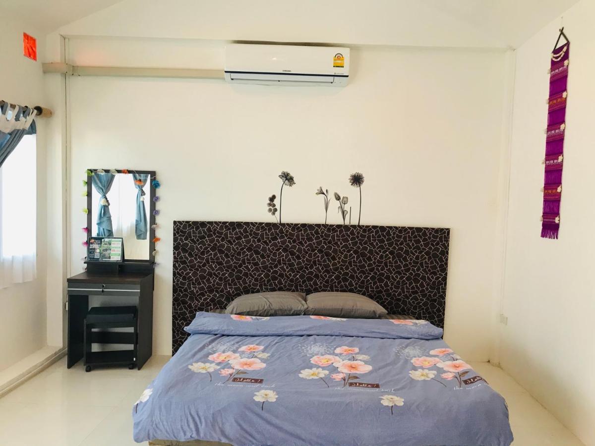 Supalakhouse Hostel เชียงใหม่ ภายนอก รูปภาพ
